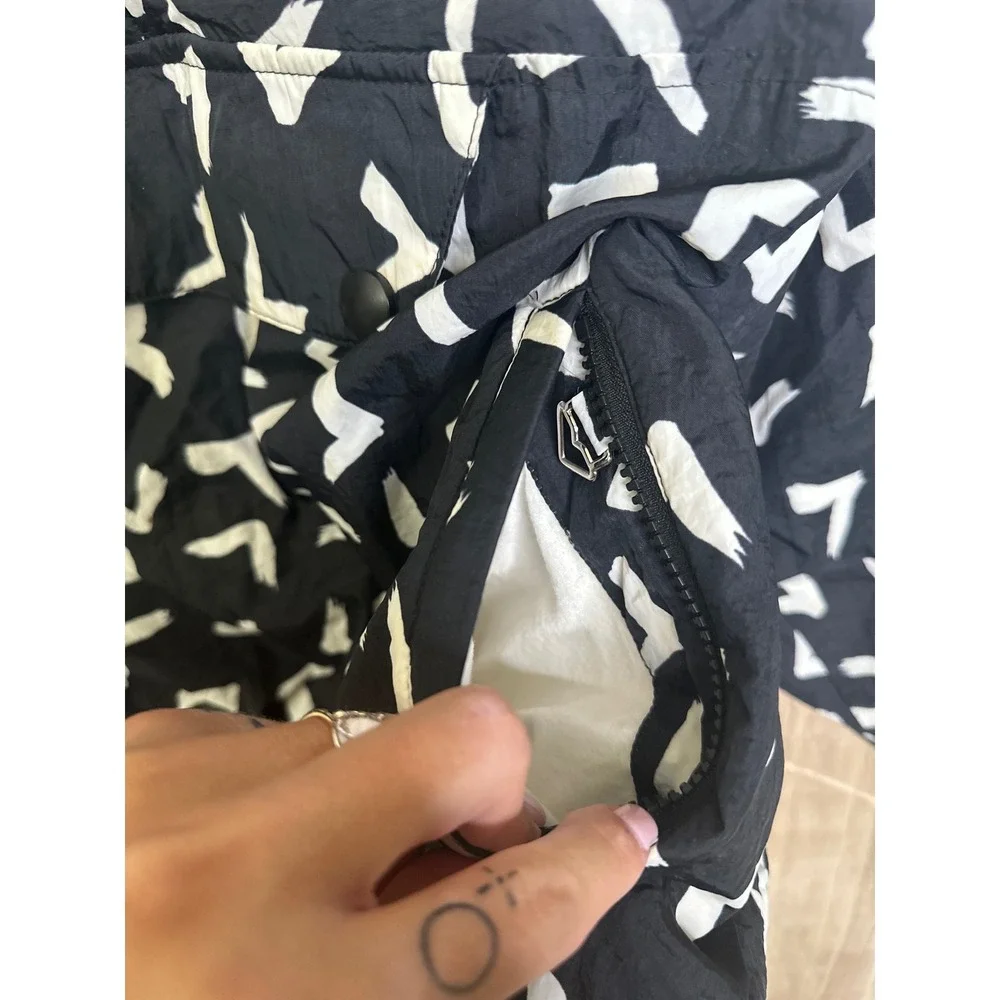 Obermeyer Pullover Anorak Jacket Black‎ White Abstract Print Vintage 90s